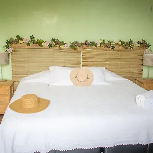 7 San Fernando, Jimmy Bacalar